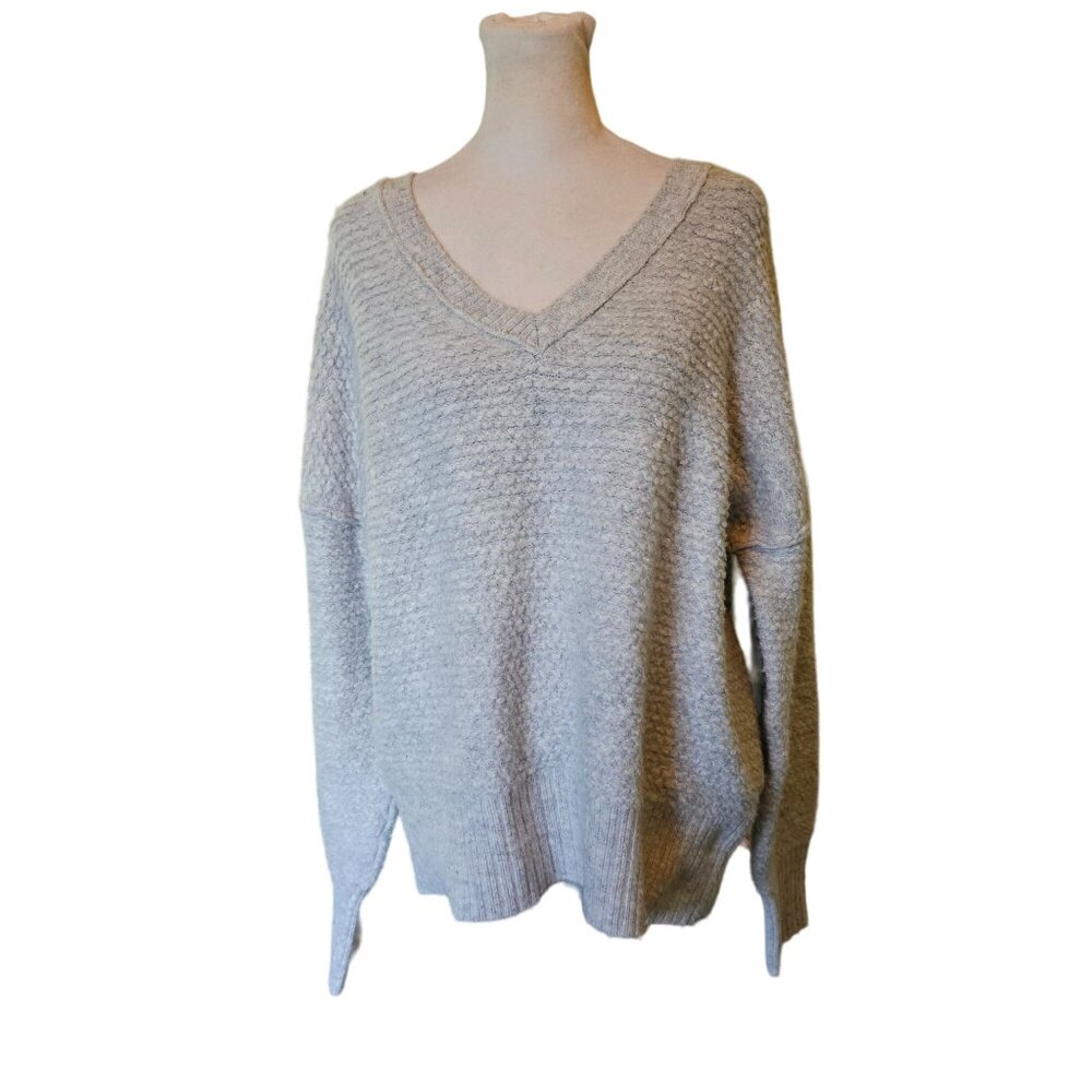 NWT SO Gray Women's V Neck Sweater Top size XL - Picture 10 of 11